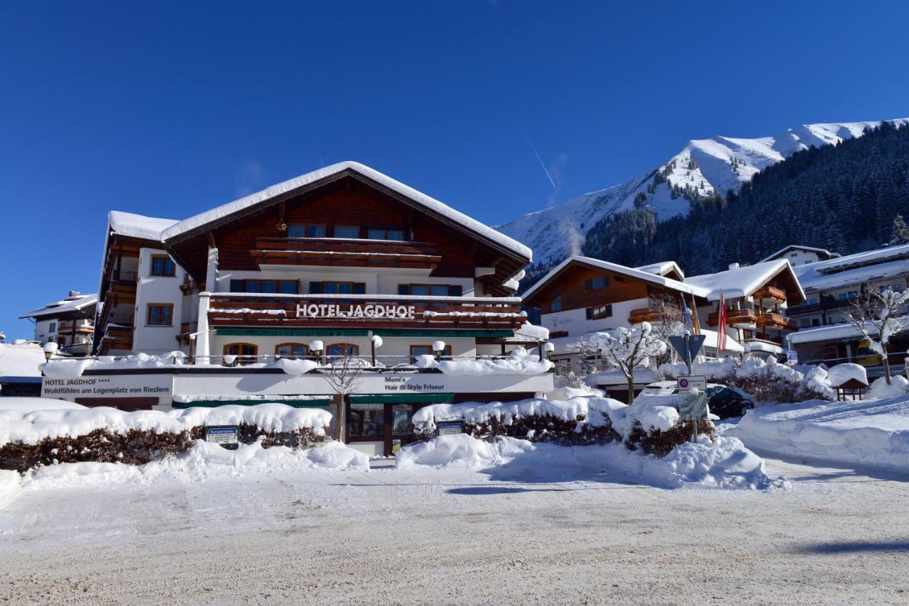 Hotel Jagdhof Riezlern Exterior foto